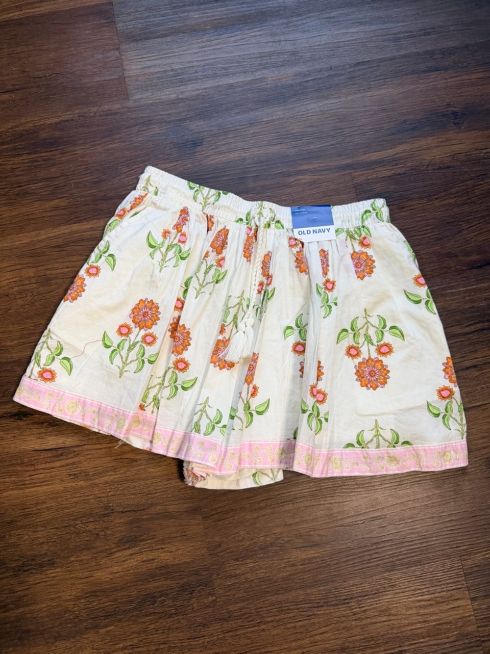 Old Navy Botanical Floral Skort with Pretty Pink Hem NWT